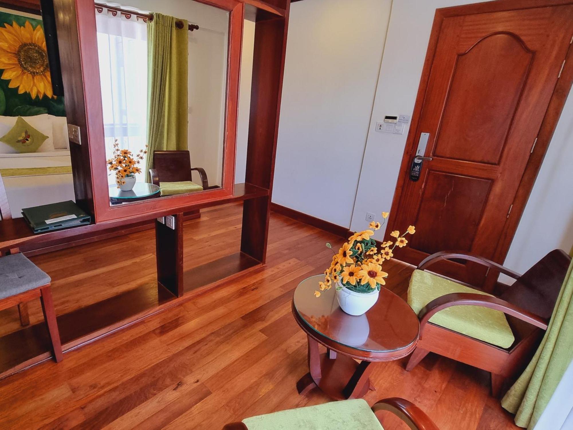 เรย์ อังกอร์ Hotel เสียมราฐ ภายนอก รูปภาพ