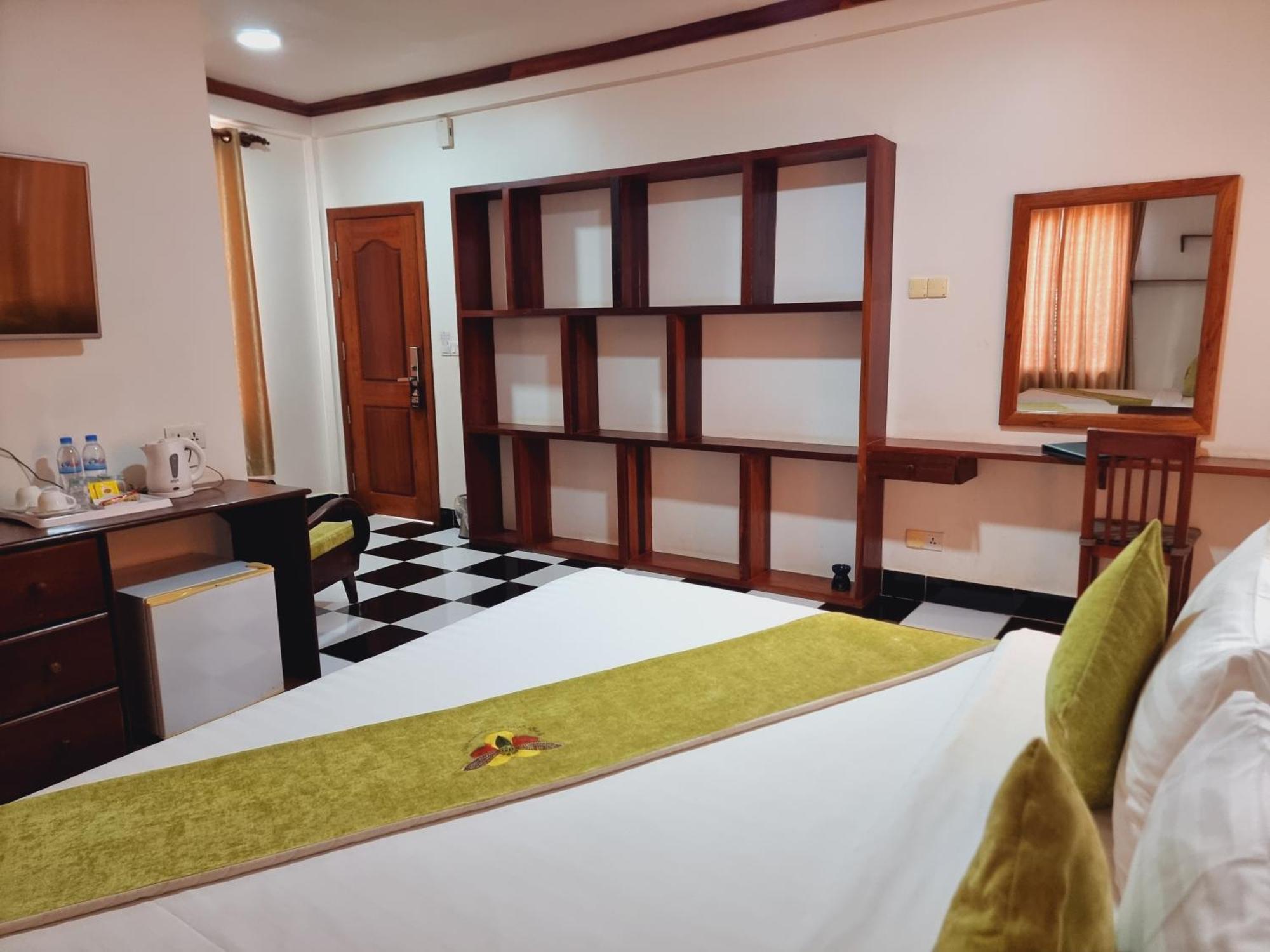 เรย์ อังกอร์ Hotel เสียมราฐ ภายนอก รูปภาพ